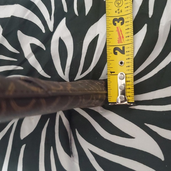 Calvin Klein Brown Signature Crossbody Bag - Picture 8 of 8